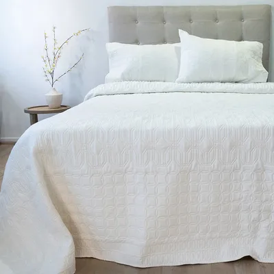 Quilt Hotpress Viena Con Sherpa 2 Plazas Blanco Blanco