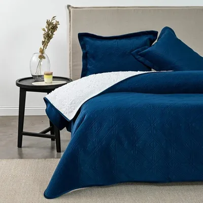 Quilt Velvet Con Sherpa 2.5 Plazas Petróleo Coral Claro