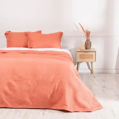 Quilt Cordoba Liso 2 Plazas Poliéster Naranjo Coral Claro