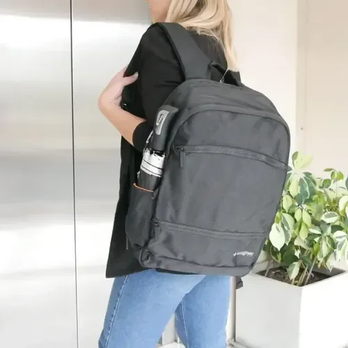 Mochila Ejecutiva Polyester Para Laptop 15.6 Negro