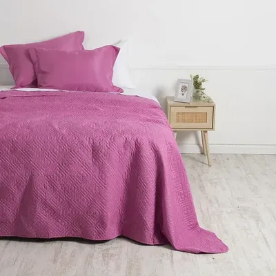 Quilt Cordoba Liso Reversible 2.5 Plazas Poliéster Fucsia