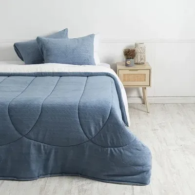 Plumón Coral Emboss 2 Plazas Poliéster Suave Celeste