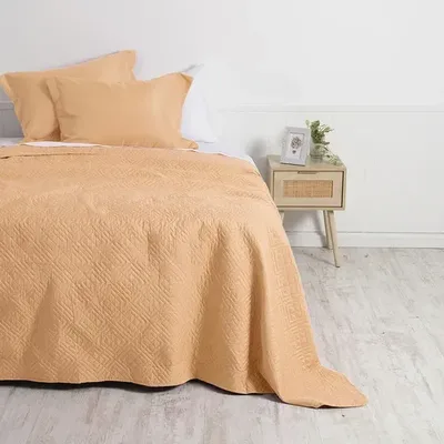 Quilt Cordoba Liso 2.5 Plazas Reversible Poliéster Coral Claro