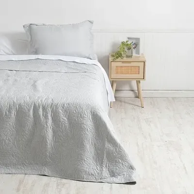 Quilt Cordoba Reversible Gris 1.5 Plaza Poliéster Gris
