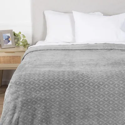 Frazada Coral Embossed Poliéster 2 Plazas Gris