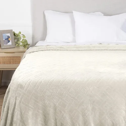 Frazada Flannel Poliéster 2 Plazas Térmica Coral Claro