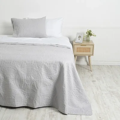 Quilt Portugal Microfibra Reversible 1.5 Plazas Gris