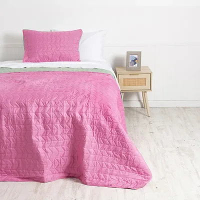 Quilt Bicolor Poliéster 180x240 Cm Con Funda Coral Claro
