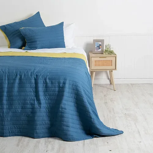 Quilt Mashini Toledo Liso 2 Plazas Poliéster Coral Claro