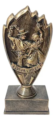 Trofeo Resina Figura Cueca Chilena 18cm