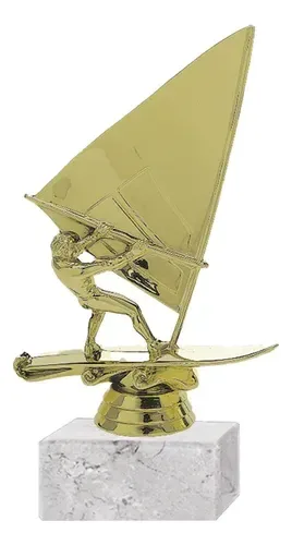 Trofeo Plástico Windsurf Dorado 17.5cm