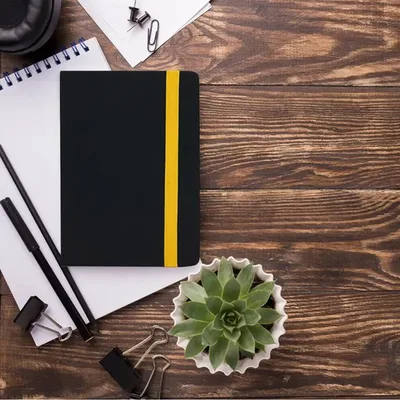 Libreta Tapa Dura Rayada A5 Con Elástico Azul