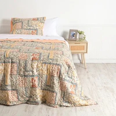 Quilt Cosido Patchwork 1.5 Plazas Reversible Poliéster Coral Claro