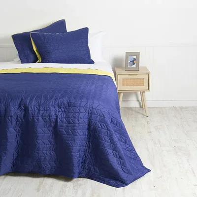 Quilt Bicolor 2.5 Plazas Poliéster Azul Celeste Coral Claro